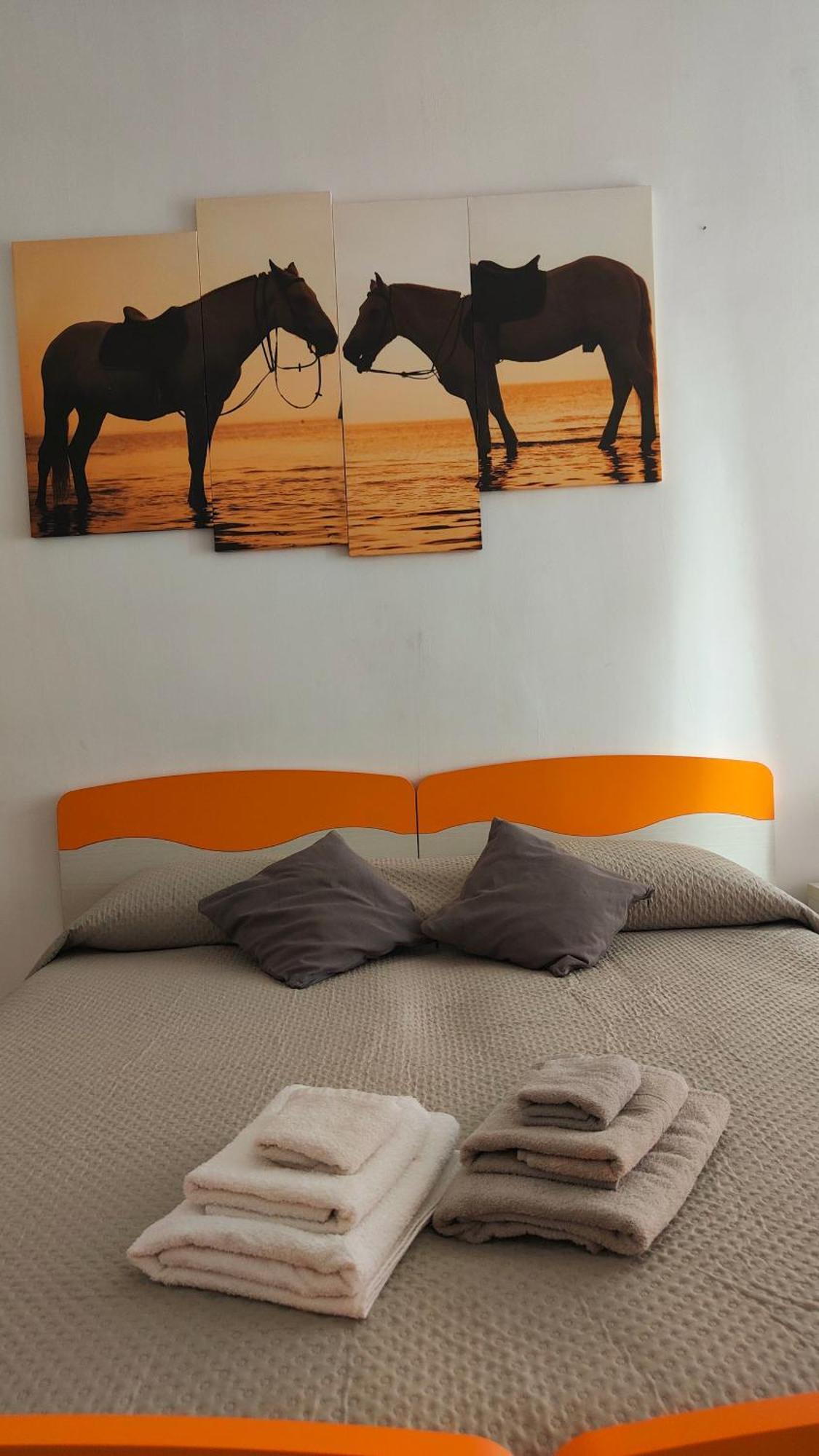 Chez Marie Apartment Livorno Bagian luar foto