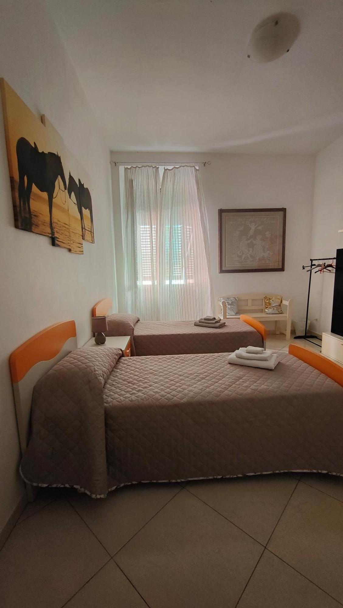 Chez Marie Apartment Livorno Bagian luar foto